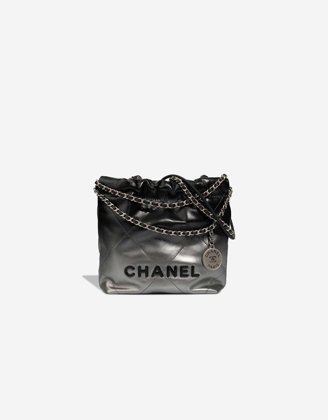 6527_Chanel_22_Mini_Black_S_0F.jpg