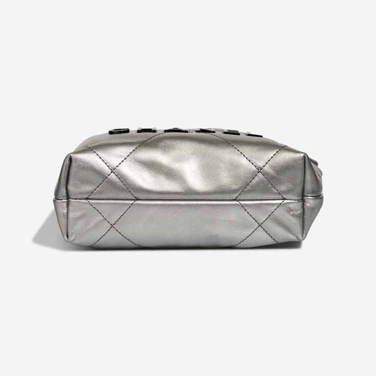 Chanel 22 Mini Lamb Black | Sell your designer bag