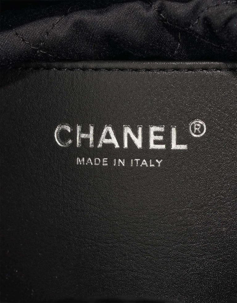 Chanel 22 Mini Lamb Black Logo | Sell your designer bag