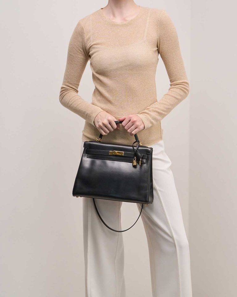 Hermès Kelly 32 Box Black Front | Sell your designer bag