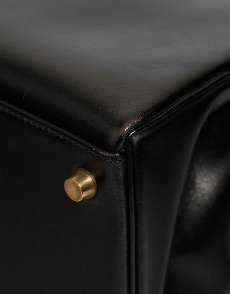 Hermès Kelly 32 Box Black Signs of wear | Sell your designer bag