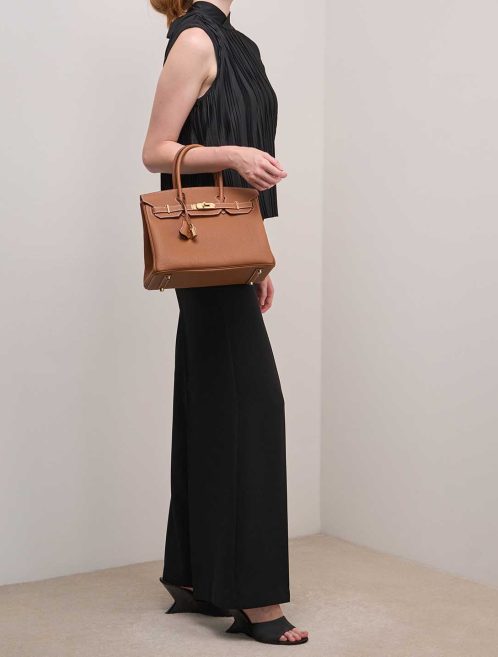 Hermès Birkin 30 Togo Gold on Model | Sell your designer bag