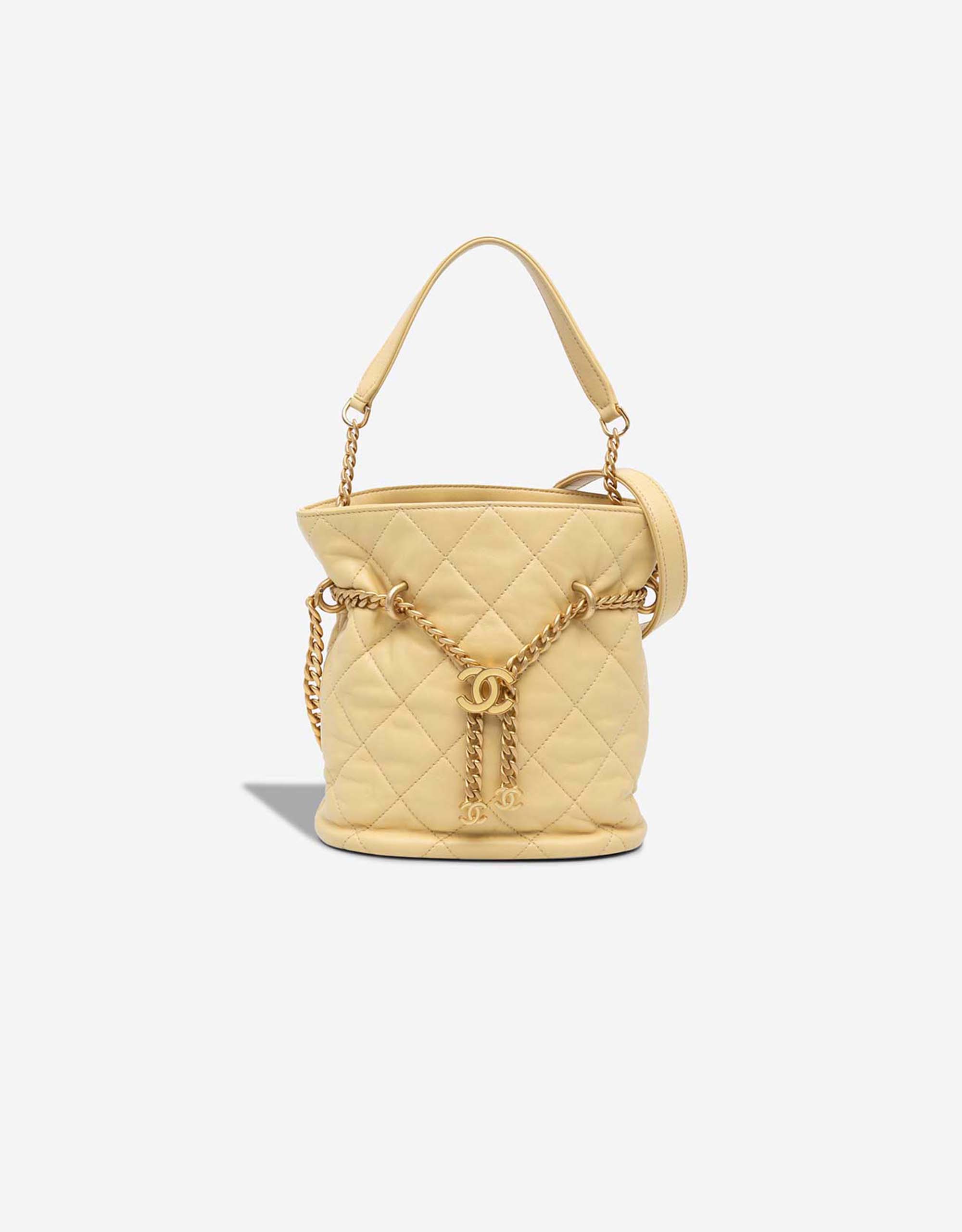 YOA5INBY0DZEU4TE_Chanel_Bucket
