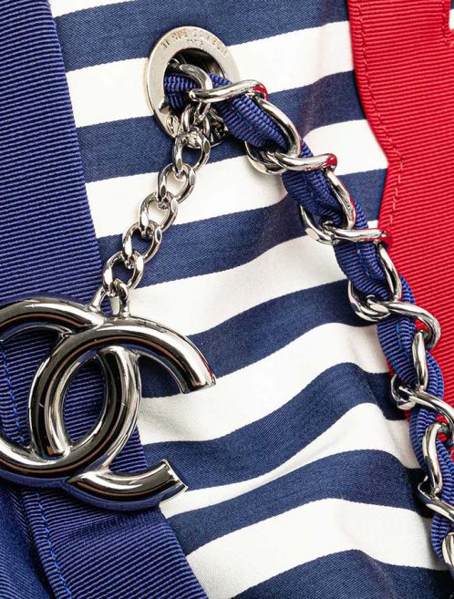 Chanel Shopper Canvas Blue / White / Red Closing System | Sell your designer bag