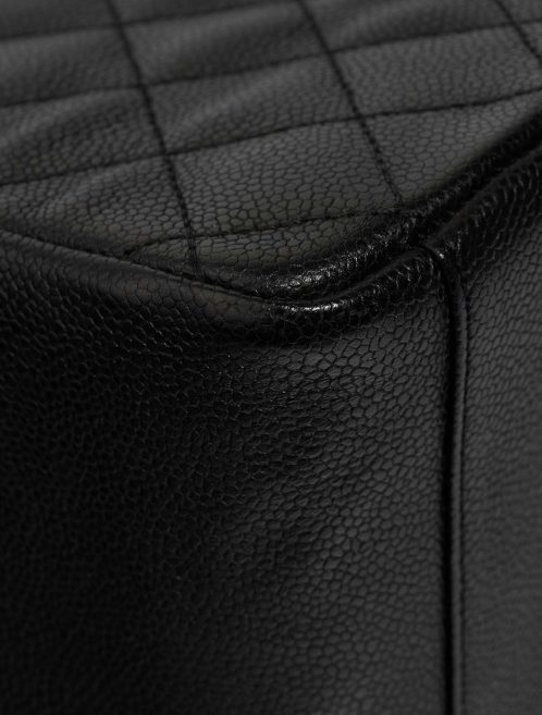 Chanel Shopping Tote GST Caviar Black Signs of wear | Sell your designer bag
