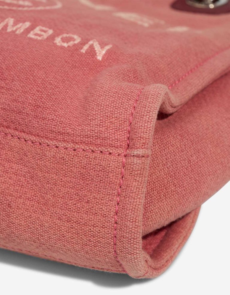Chanel Deauville Mini Canvas Dusty Rose Signs of wear | Sell your designer bag