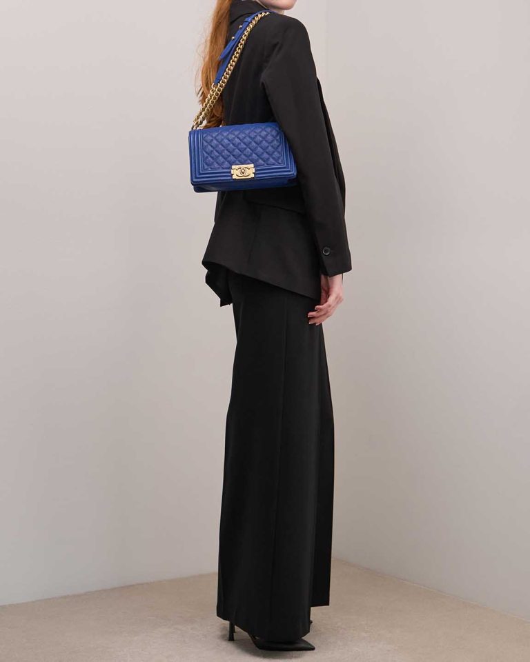 Chanel Boy Medium Caviar Blue Front | Sell your designer bag
