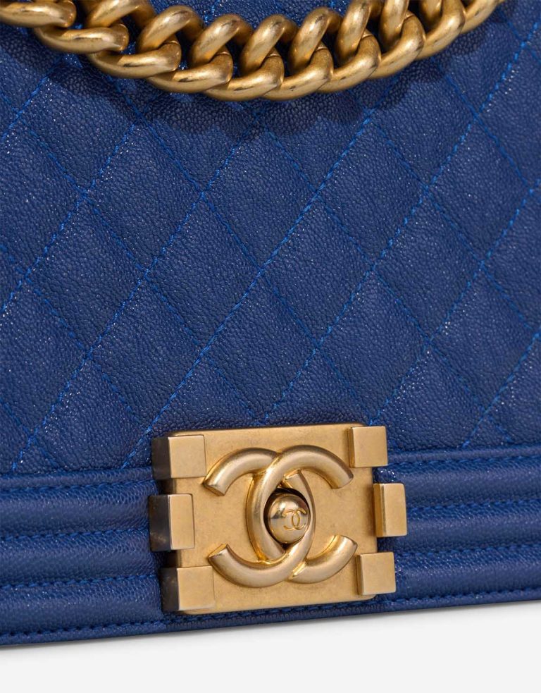 Chanel Boy Medium Caviar Blue Closing System | Sell your designer bag