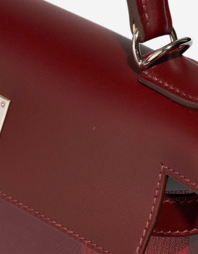 Hermès Kelly 28 Lettre M Chèvre Mysore / Box / Epsom Rouge H / Rouge Vermillon / Rouge Grenat / Rose Tyrien Signs of wear | Sell your designer bag