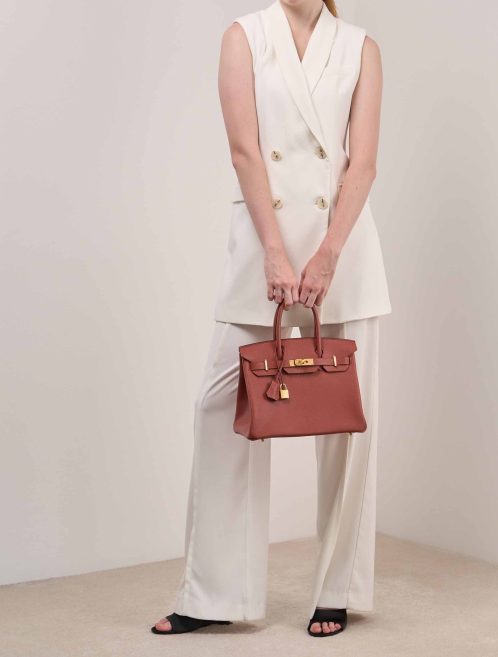 Hermès Birkin HSS 30 Chèvre Mysore Cuivre on Model | Sell your designer bag