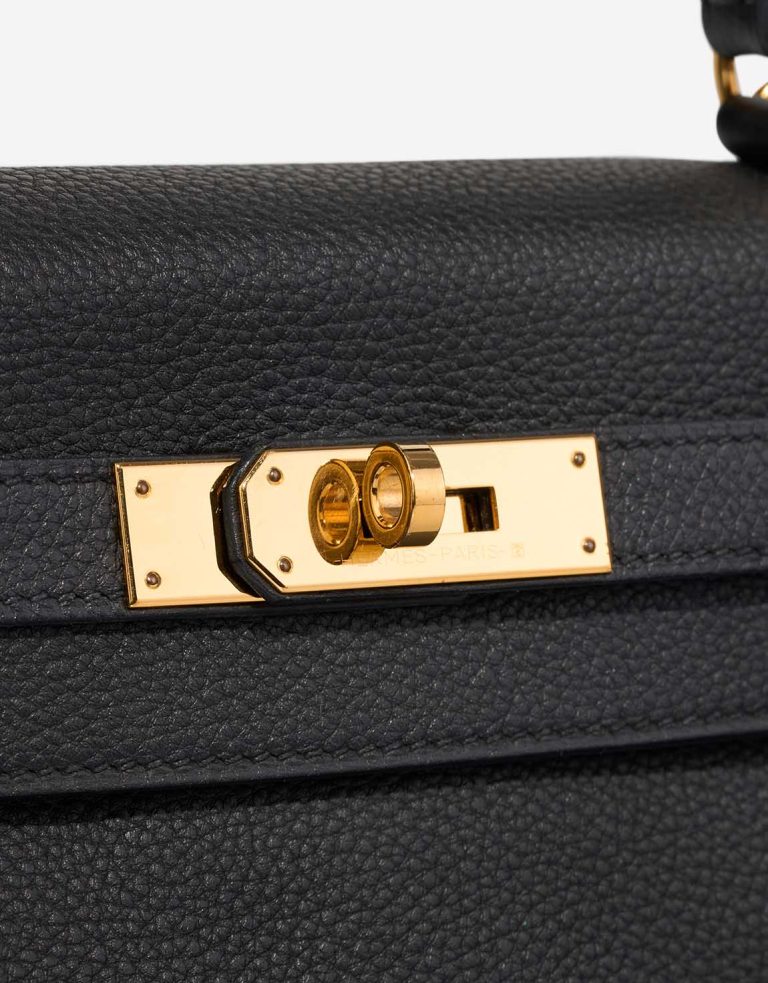 Hermès Kelly 28 Togo Black Closing System | Sell your designer bag