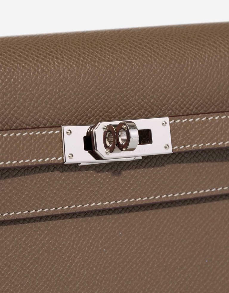 Hermès Kelly To Go Epsom Étoupe Closing System | Sell your designer bag