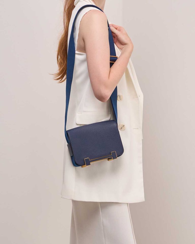 Hermès Geta Chèvre Mysore Navy Front | Sell your designer bag
