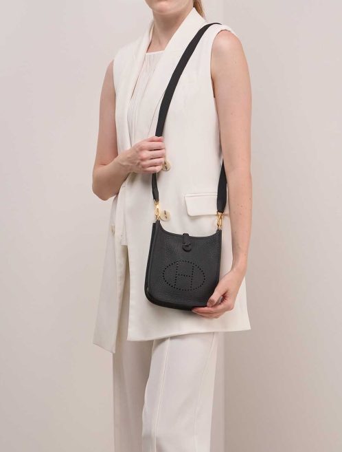 Hermès Evelyne 16 Taurillon Clémence Black on Model | Sell your designer bag