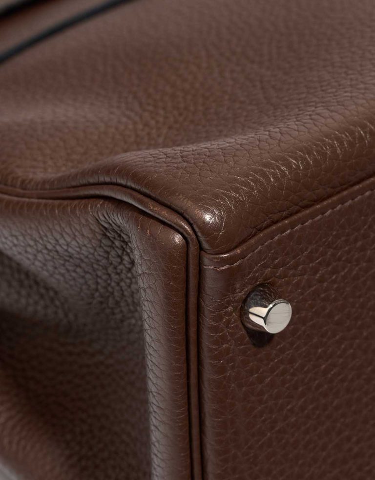 Hermès Kelly 32 Clémence Chocolat Signs of wear | Sell your designer bag