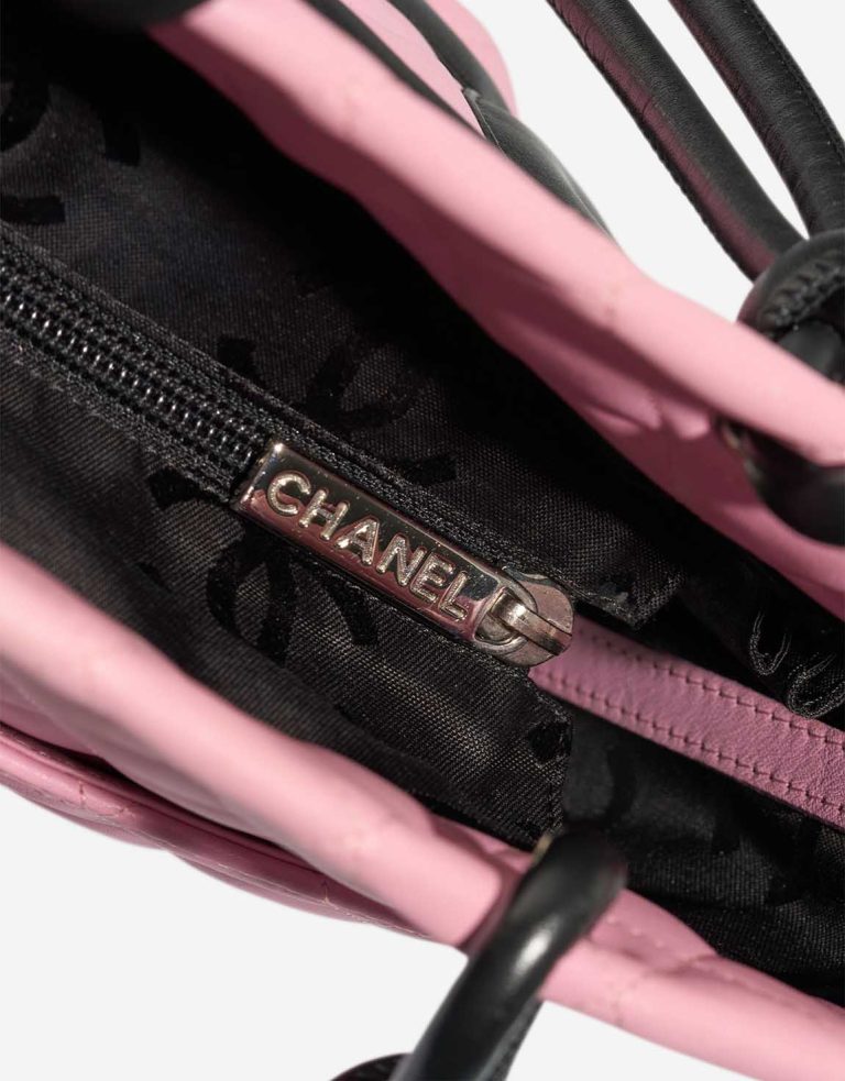 Chanel Cambon Tote Bag Small Lamb Pink / Black Closing System | Sell your designer bag