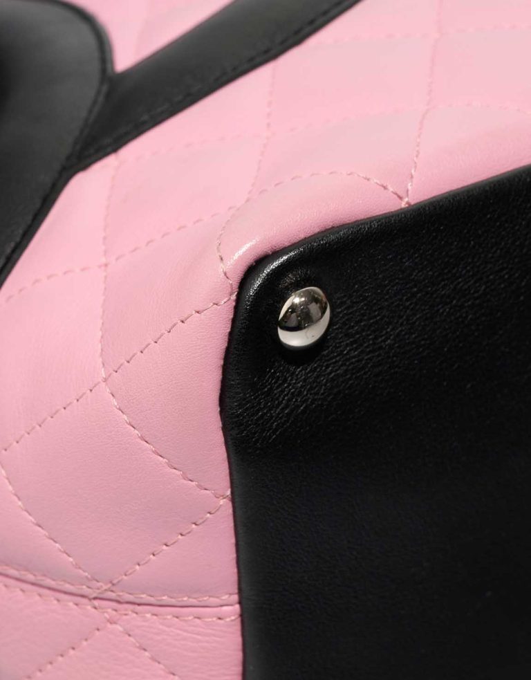 Chanel Cambon Tote Bag Small Lamb Pink / Black Signs of wear | Sell your designer bag