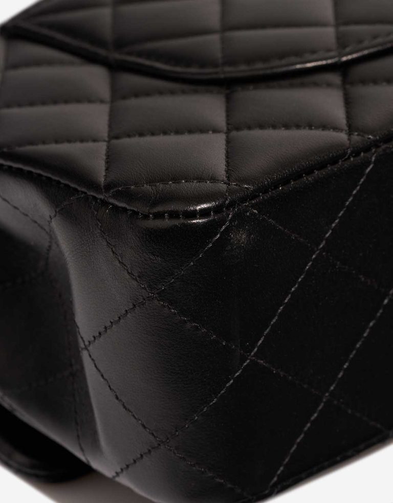Chanel Timeless Medium Lamb Black Signs of wear | Sell your designer bag