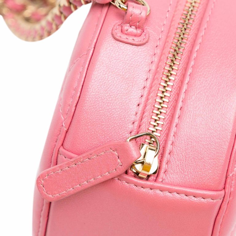 Chanel Round Clutch Lamb Pink Closing System | Sell your designer bag