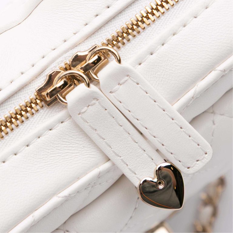 Chanel Timeless Heart Large Lamb White Closing System | Sell your designer bag