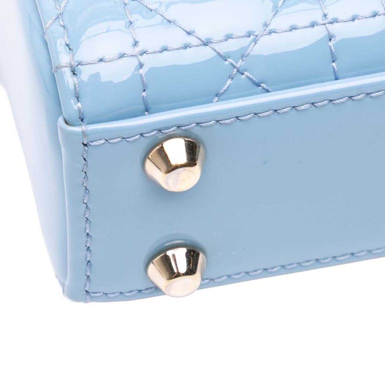 Dior Lady Micro Patent Blue Signs of wear | Sell your designer bag