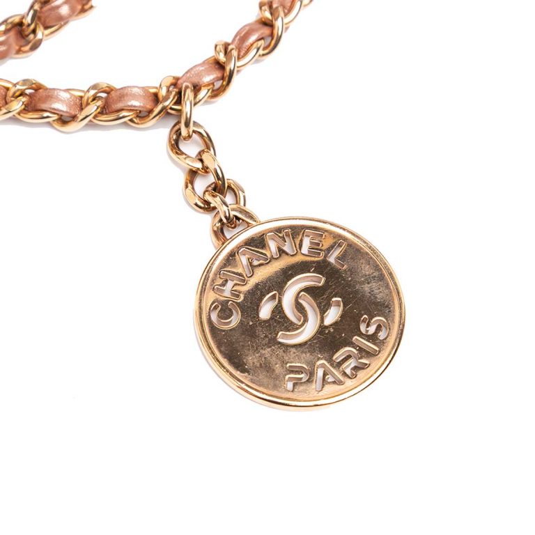 Chanel 22 Mini Calf Metallic Rose Gold Signs of wear | Sell your designer bag