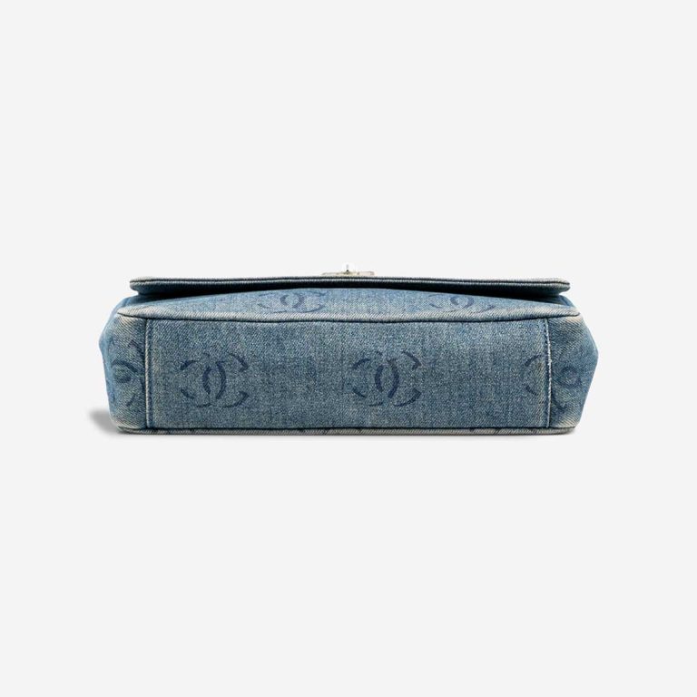 Chanel Shoulder Bag Denim Blue | Sell your designer bag