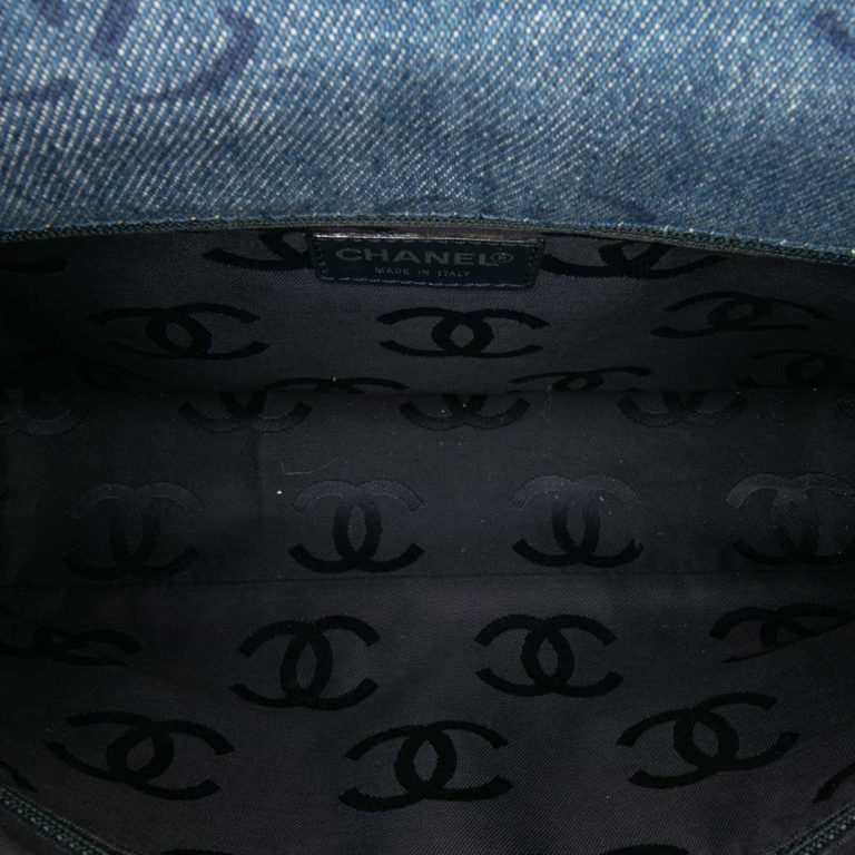 Chanel Shoulder Bag Denim Blue Inside | Sell your designer bag