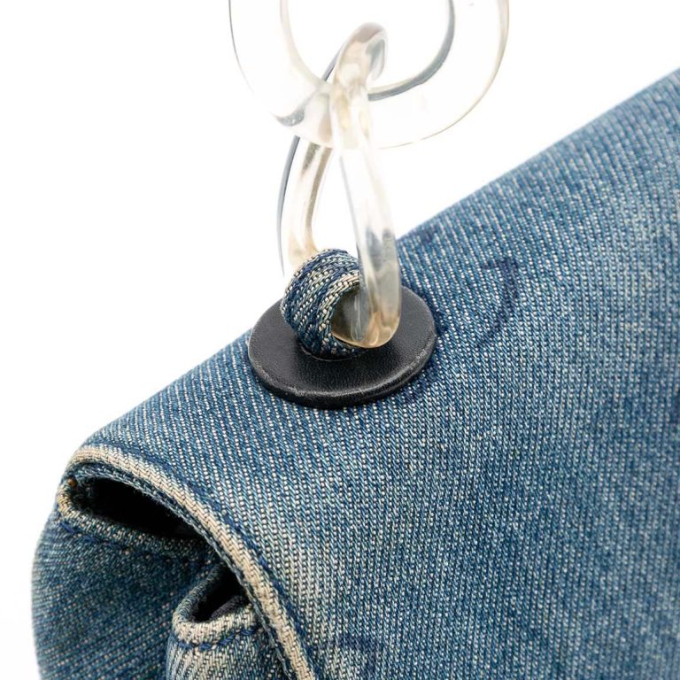 Chanel Shoulder Bag Denim Blue Signs of wear | Sell your designer bag