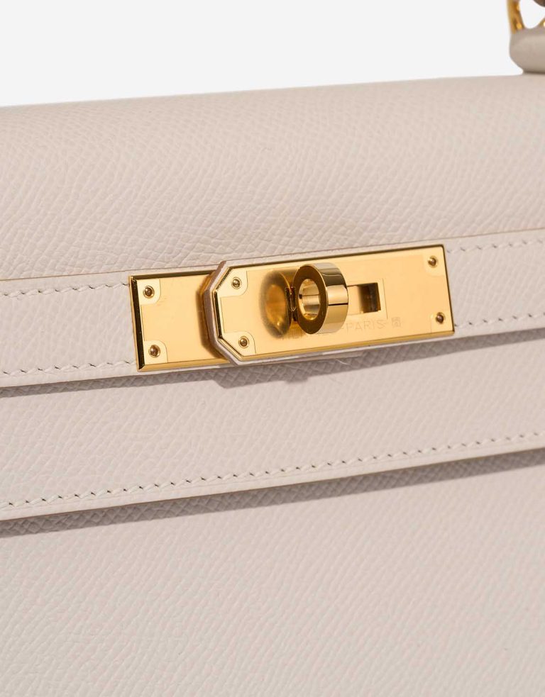 Hermès Kelly 28 Epsom Gris Pâle Closing System | Sell your designer bag