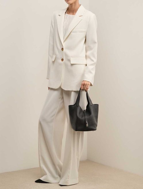 Hermès Picotin 22 Taurillon Clémence Black on Model | Sell your designer bag