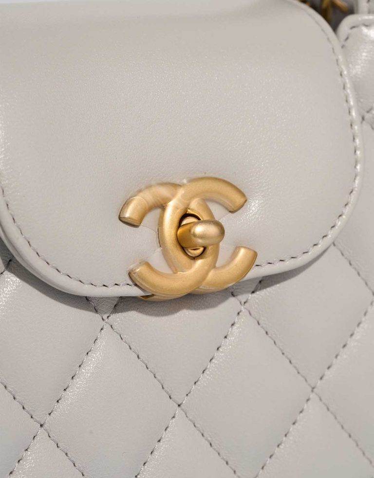 Chanel Kelly Medium Lamb Grey Closing System | Sell your designer bag