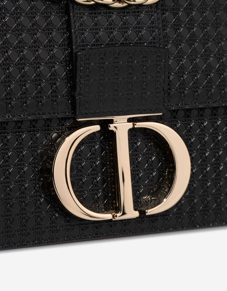 Dior 30 Montaigne Calf Black Closing System | Sell your designer bag