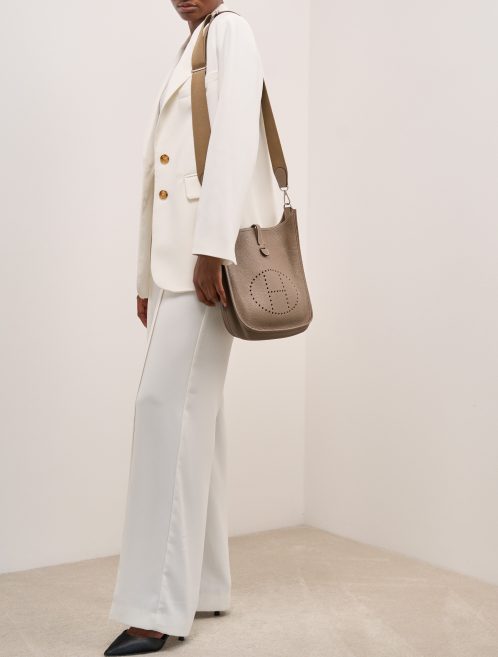 Hermès Evelyne 29 Taurillon Clémence Étoupe on Model | Sell your designer bag