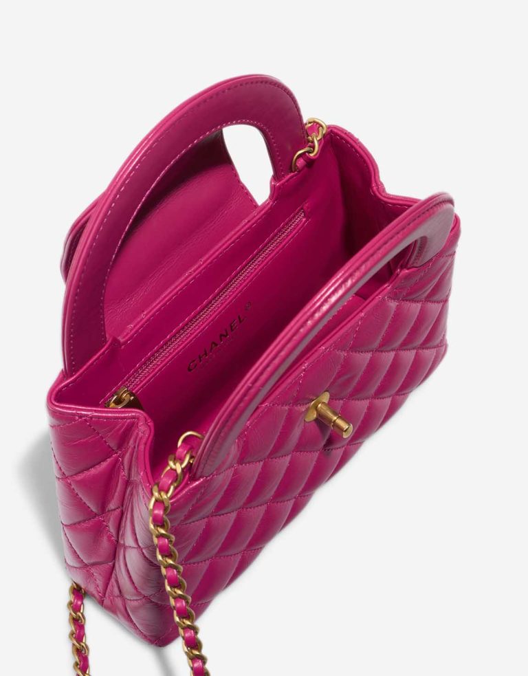 Chanel Kelly Medium Crinkled Calf Pink Inside | Sell your designer bag