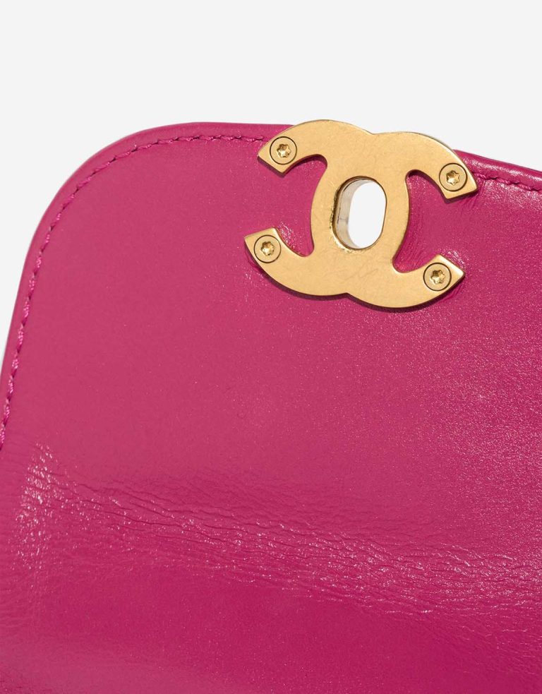 Chanel Kelly Medium Crinkled Calf Pink Signs of wear | Sell your designer bag