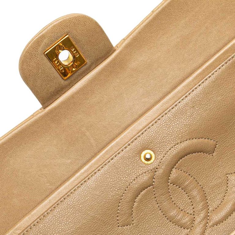 Chanel Timeless Medium Lamb Beige Signs of wear | Sell your designer bag