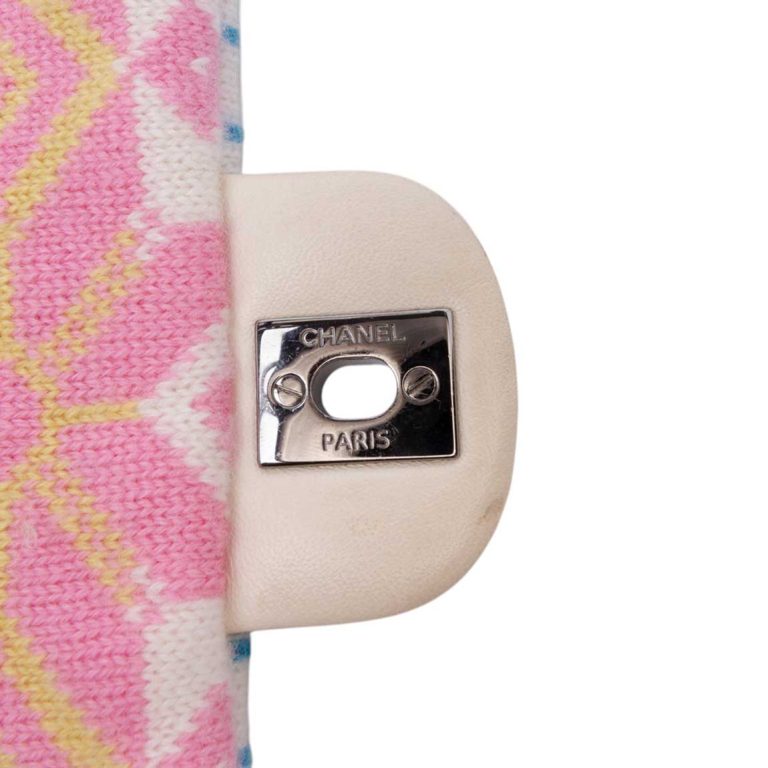 Chanel Timeless Medium Fabric White / Pink / Red / Blue Signs of wear | Sell your designer bag