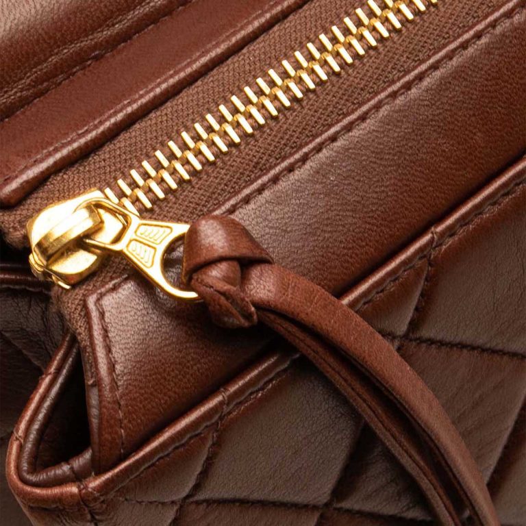 Chanel Timeless Jumbo Lamb Brown Signs of wear | Sell your designer bag