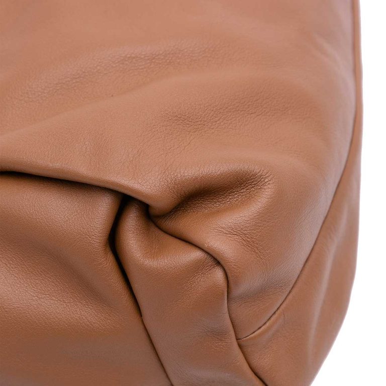 Bottega Veneta Pouch Large Lamb Brown Signs of wear | Sell your designer bag