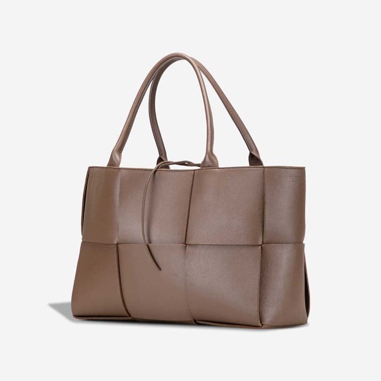 Bottega Veneta Arco Tote Medium Calf Brown | Sell your designer bag