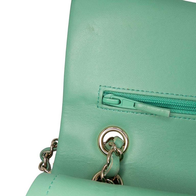 Chanel Timeless Medium Tweed Green Signs of wear | Sell your designer bag