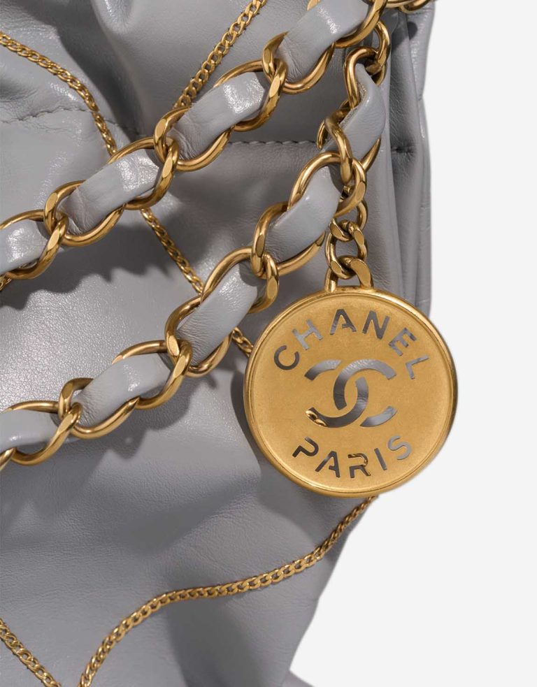 Chanel 22 Large Calf Grey Closing System | Sell your designer bag