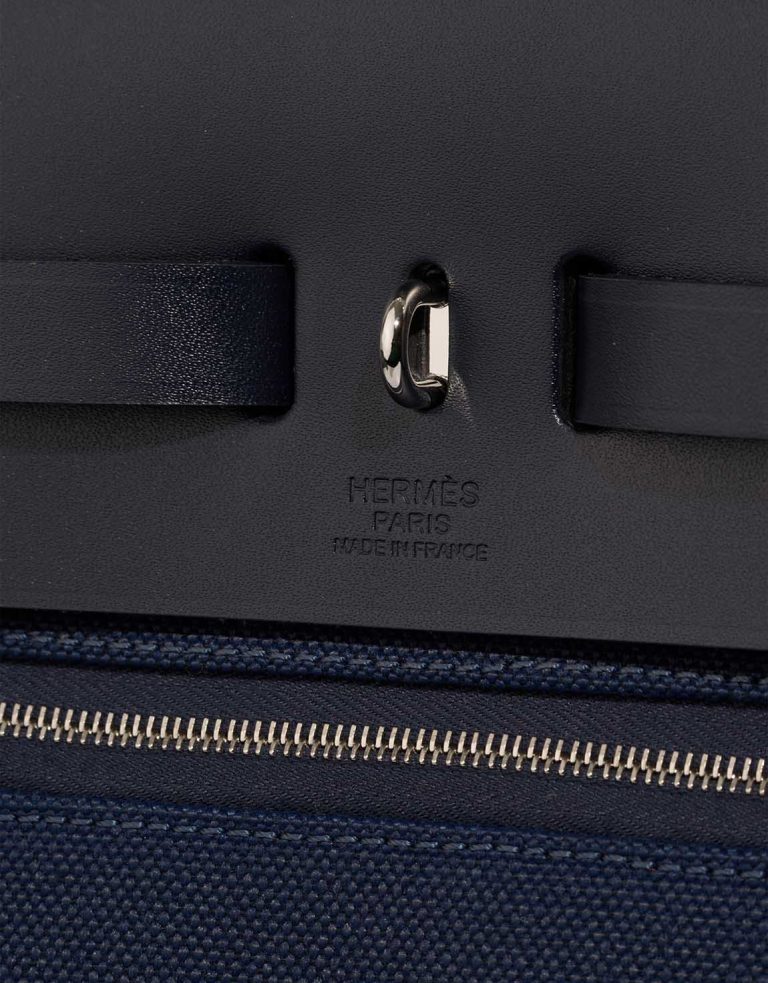 Hermès Herbag 39 Vache Hunter / Toile Bleu Indigo / Bleu Marine Logo | Sell your designer bag