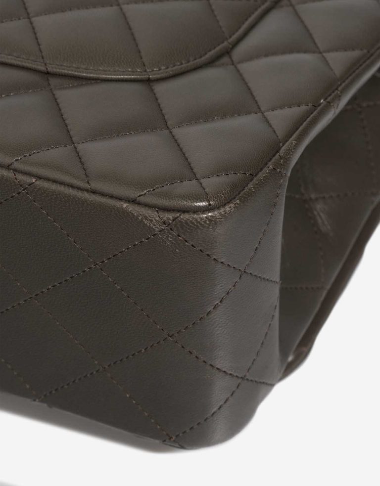 Chanel Timeless Jumbo Lamb Anthracite Signs of wear | Sell your designer bag