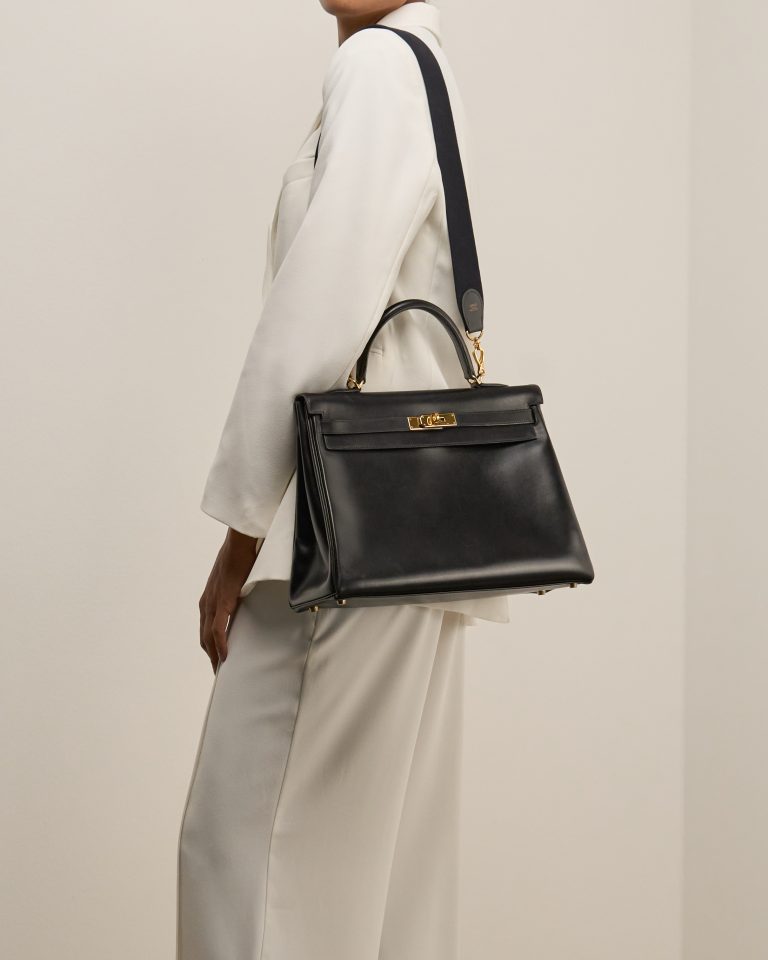 Hermès Kelly 35 Box Calf Black Front | Sell your designer bag