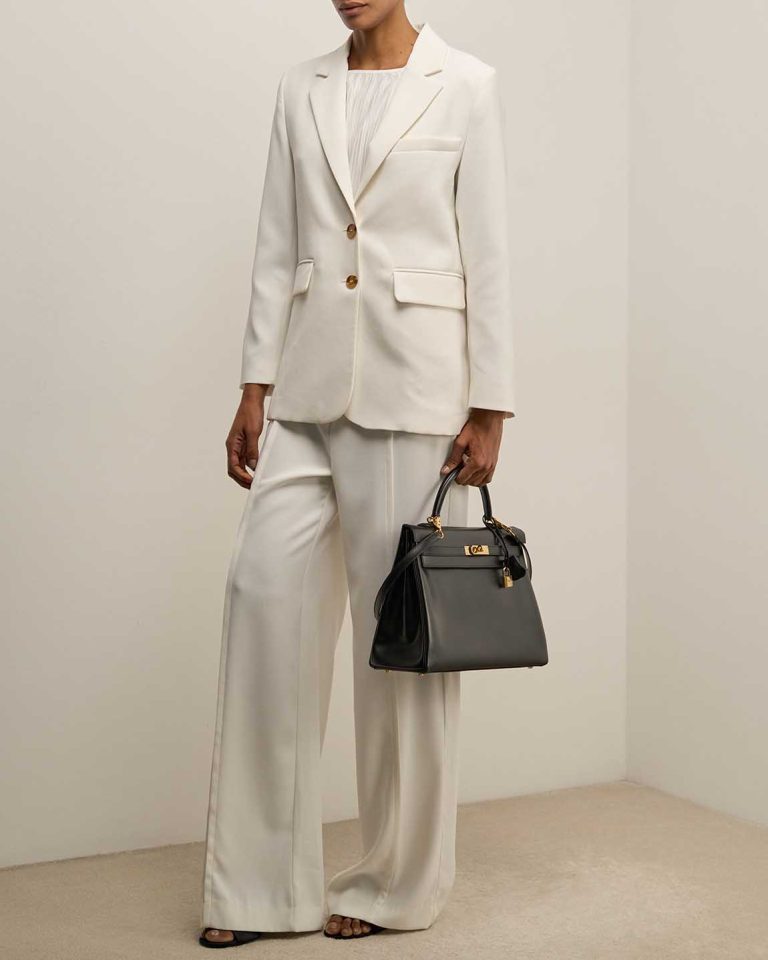 Hermès Kelly 35 Box Black on Model | Sell your designer bag