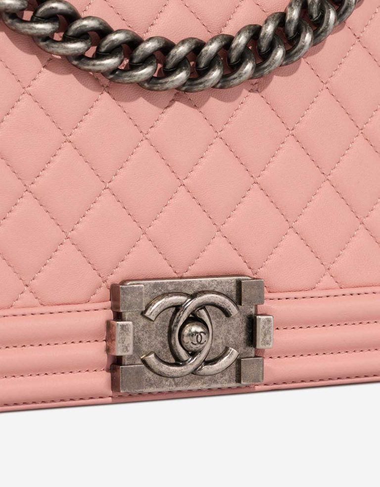 Chanel Boy Old Medium Lamb Rose Closing System | Sell your designer bag