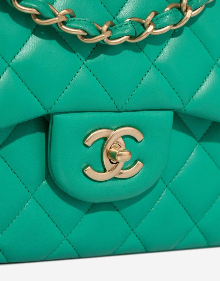 Chanel Timeless Jumbo Lamb Mint Closing System | Sell your designer bag