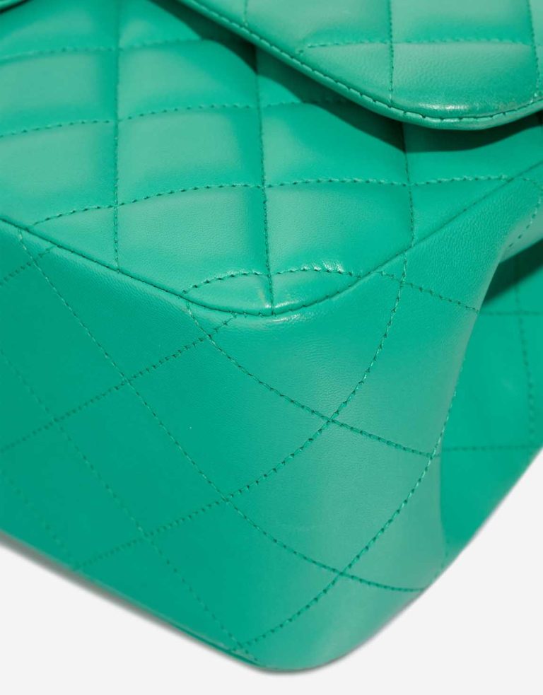 Chanel Timeless Jumbo Lamb Mint Signs of wear | Sell your designer bag